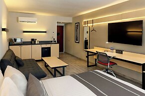 City Express Plus by Marriott Monterrey Galerias