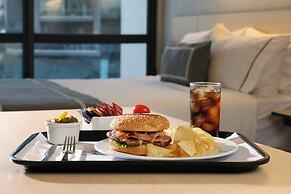 City Express Plus by Marriott Monterrey Galerias