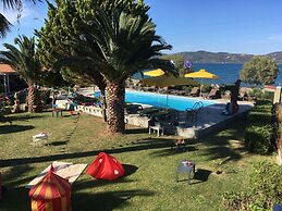 Ariadnes Holiday Accommodation II