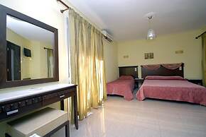 Ariadnes Holiday Accommodation II