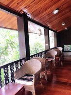Wisdom Laos Hotel