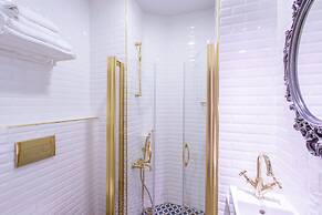 Araf Hotel