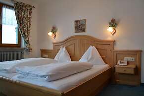 Hotel Aurach