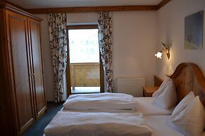 Hotel Aurach