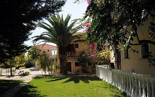 Helena's Studios
