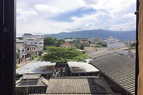 Chor Chang House Chiang Mai