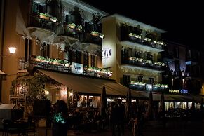 Seven Boutique Hotel