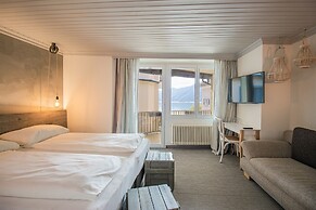 Seven Boutique Hotel
