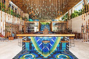 W Punta de Mita