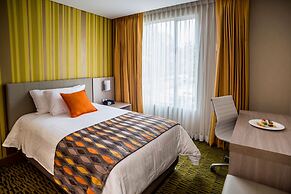 Hotel Plaza Suites