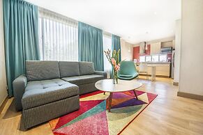 Hotel Plaza Suites