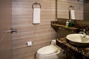 Hotel Plaza Suites