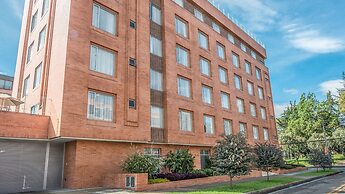 Hotel Plaza Suites