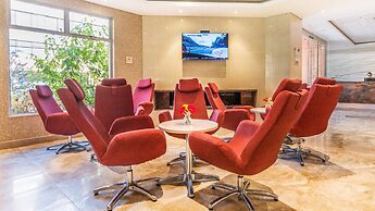 Hotel Plaza Suites