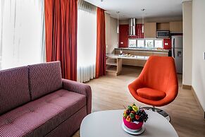 Hotel Plaza Suites