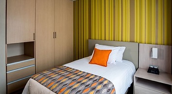 Hotel Plaza Suites