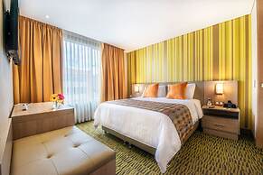 Hotel Plaza Suites
