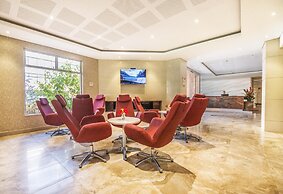 Hotel Plaza Suites