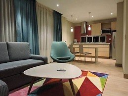 Hotel Plaza Suites