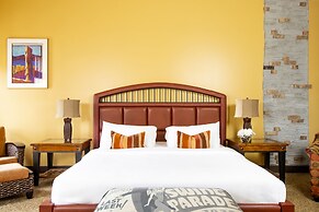 Retro Suites Hotel