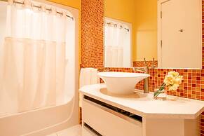 Retro Suites Hotel