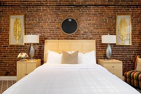 Retro Suites Hotel