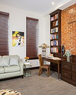 Retro Suites Hotel