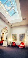 Retro Suites Hotel