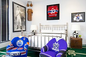 Retro Suites Hotel
