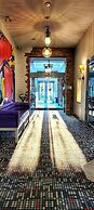 Retro Suites Hotel