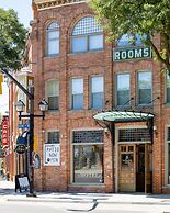Retro Suites Hotel