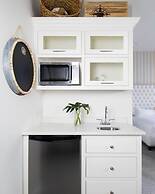 Retro Suites Hotel