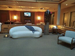 Nomi Resort