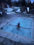 Nomi Resort
