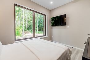 Nomi Resort