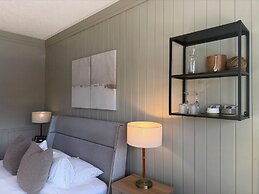 Nomi Resort