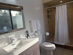 Nomi Resort