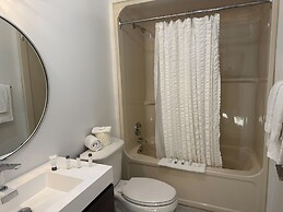 Nomi Resort