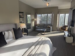 Nomi Resort