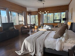 Nomi Resort