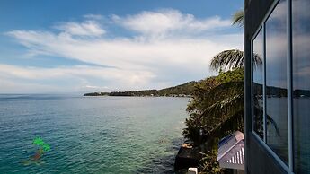 Jaynet Oceanview Resort