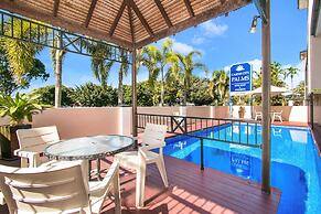 Cairns City Palms