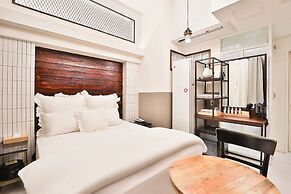 February Hotel Hwanggeum