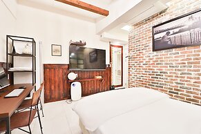 February Hotel Hwanggeum