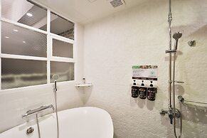 February Hotel Hwanggeum