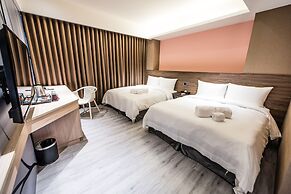 Six Fukun Hotel