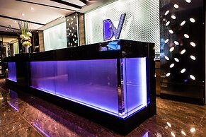 Six Fukun Hotel
