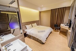 Six Fukun Hotel