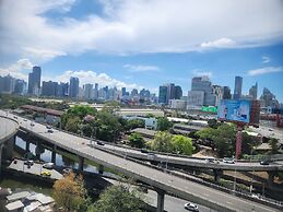 Interchange Tower Serviced Apartment