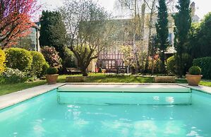 Hôtel Au Charme Rabelaisien